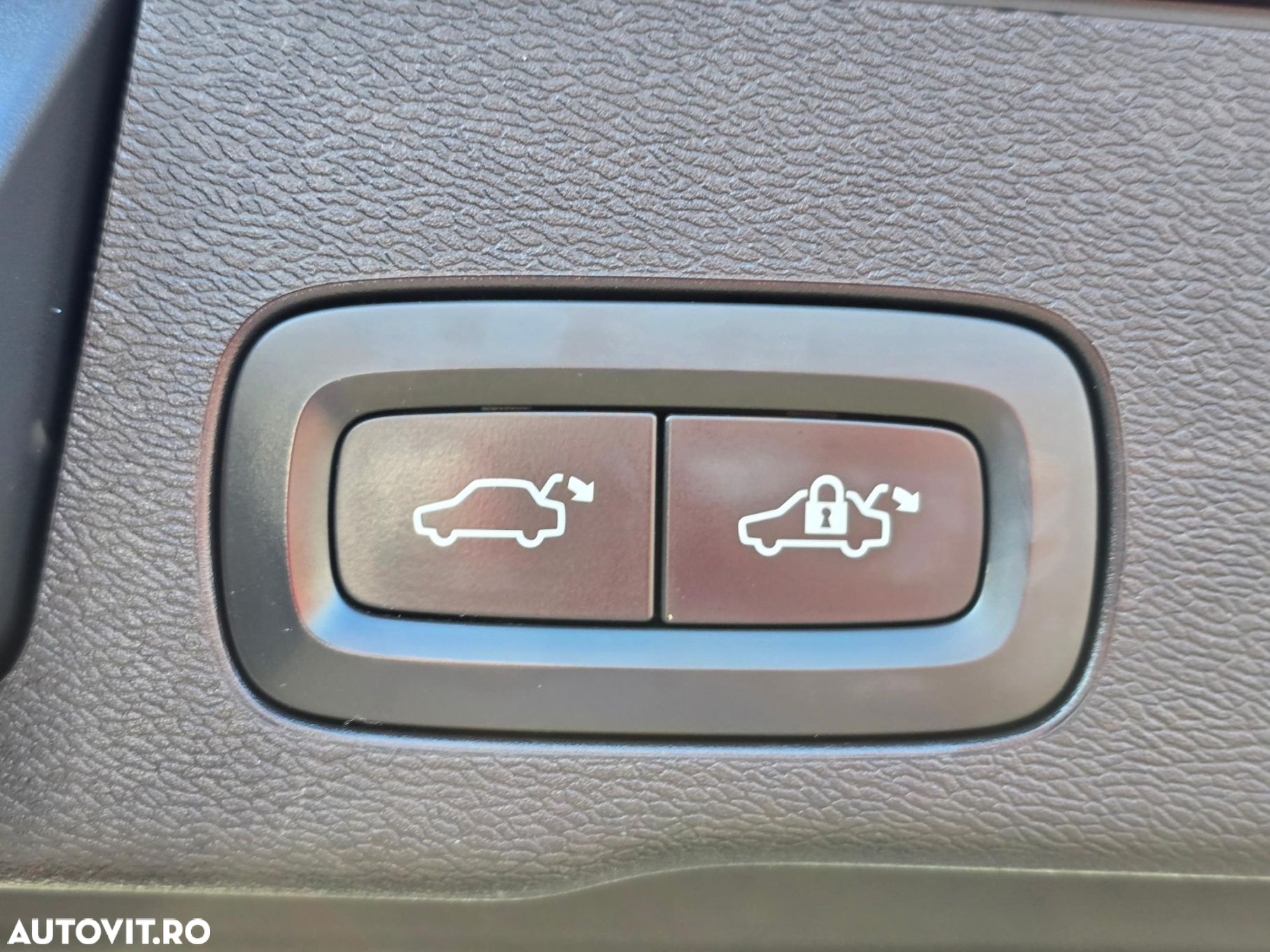 Volvo XC 60 - 30