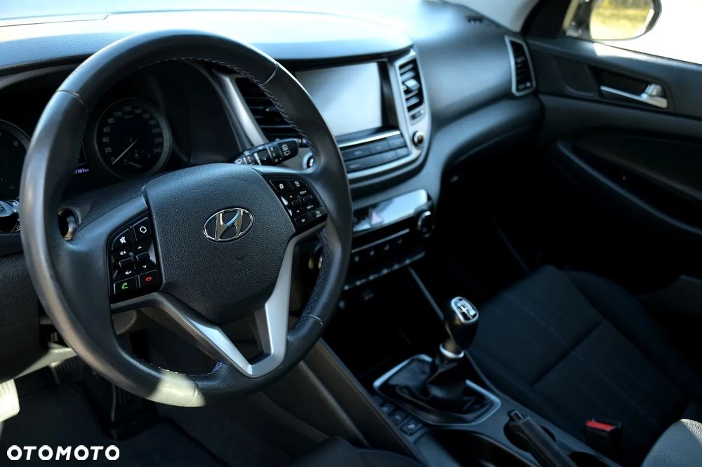 Hyundai Tucson blue 1.6 GDi 2WD Intro Edition - 28