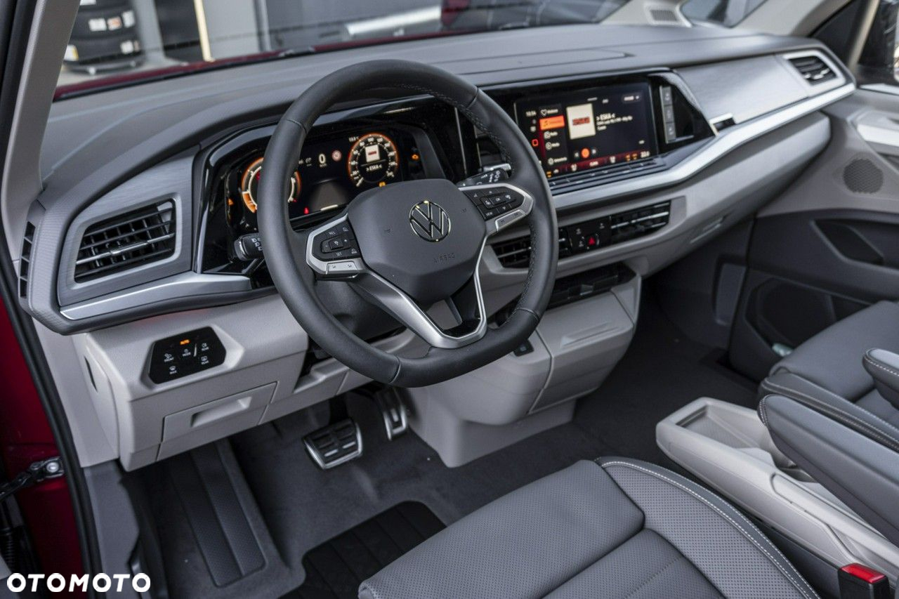 Volkswagen Multivan - 11