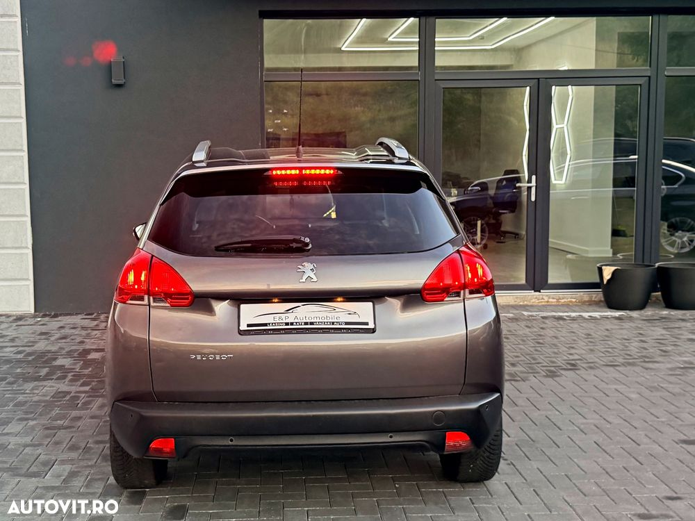 Peugeot 2008 PureTech 82 Style - 13