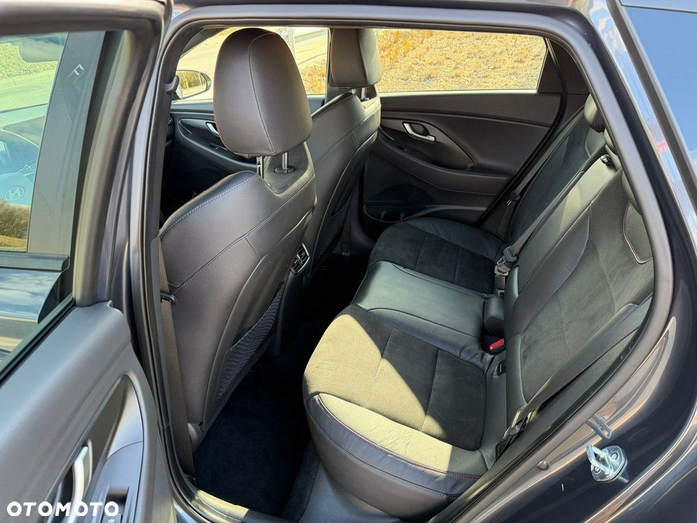 Hyundai i30 1.5 T-GDI 48V-Hybrid DCT N-Line - 16