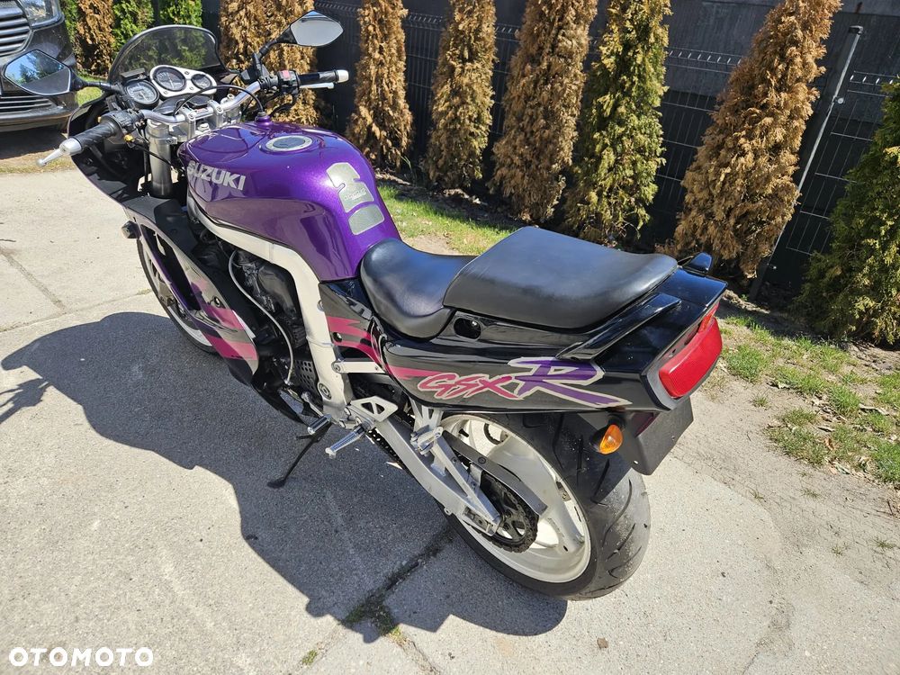 Suzuki GSX-R - 4