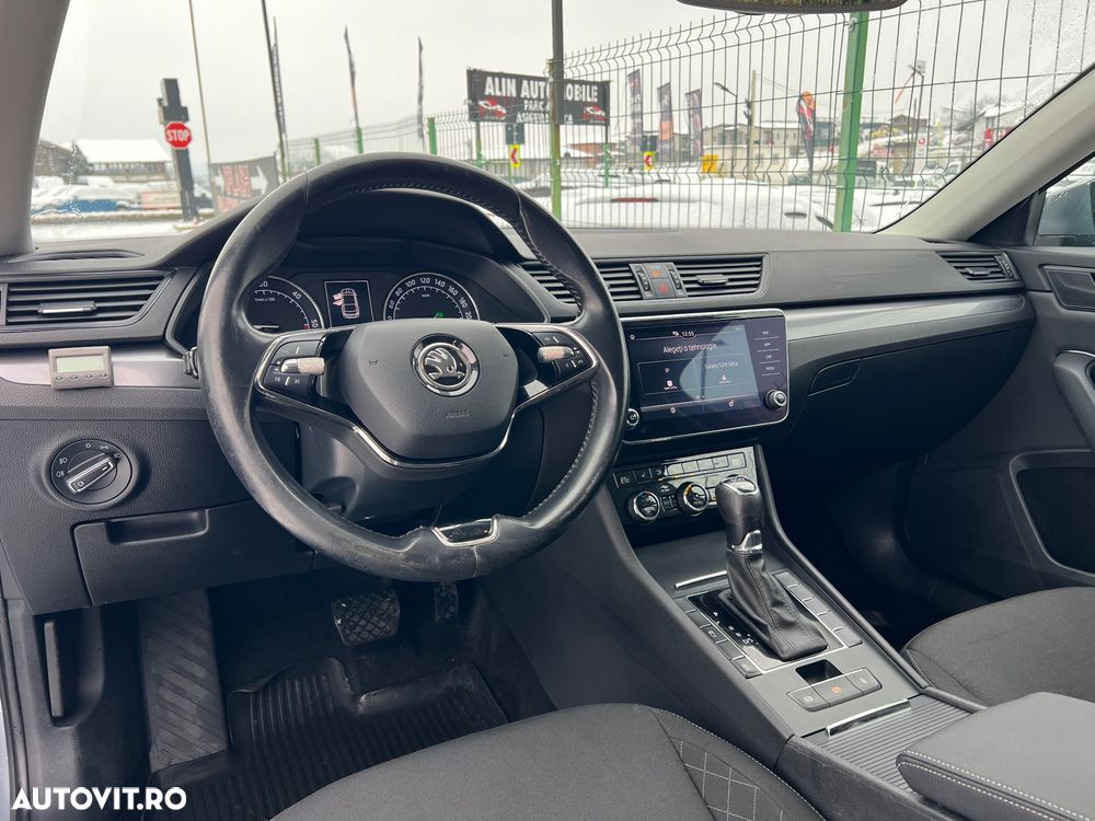 Skoda Superb 2.0 TDI 4x4 DSG Premium Edition - 8