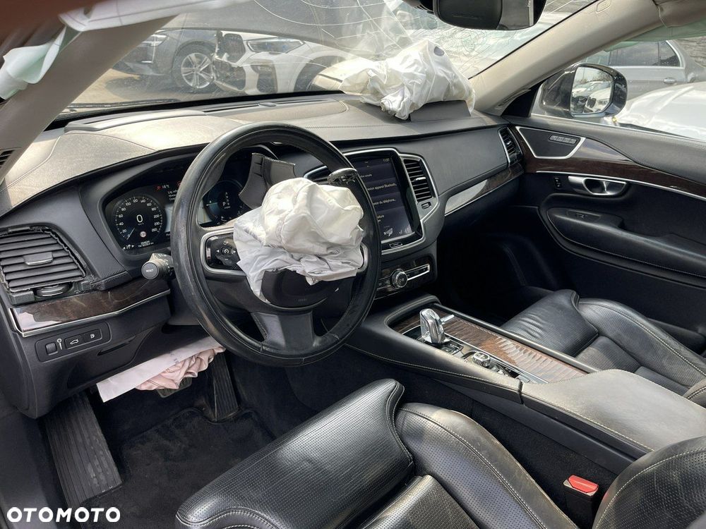 Volvo XC 90 T8 AWD Recharge Geartronic Inscription - 9
