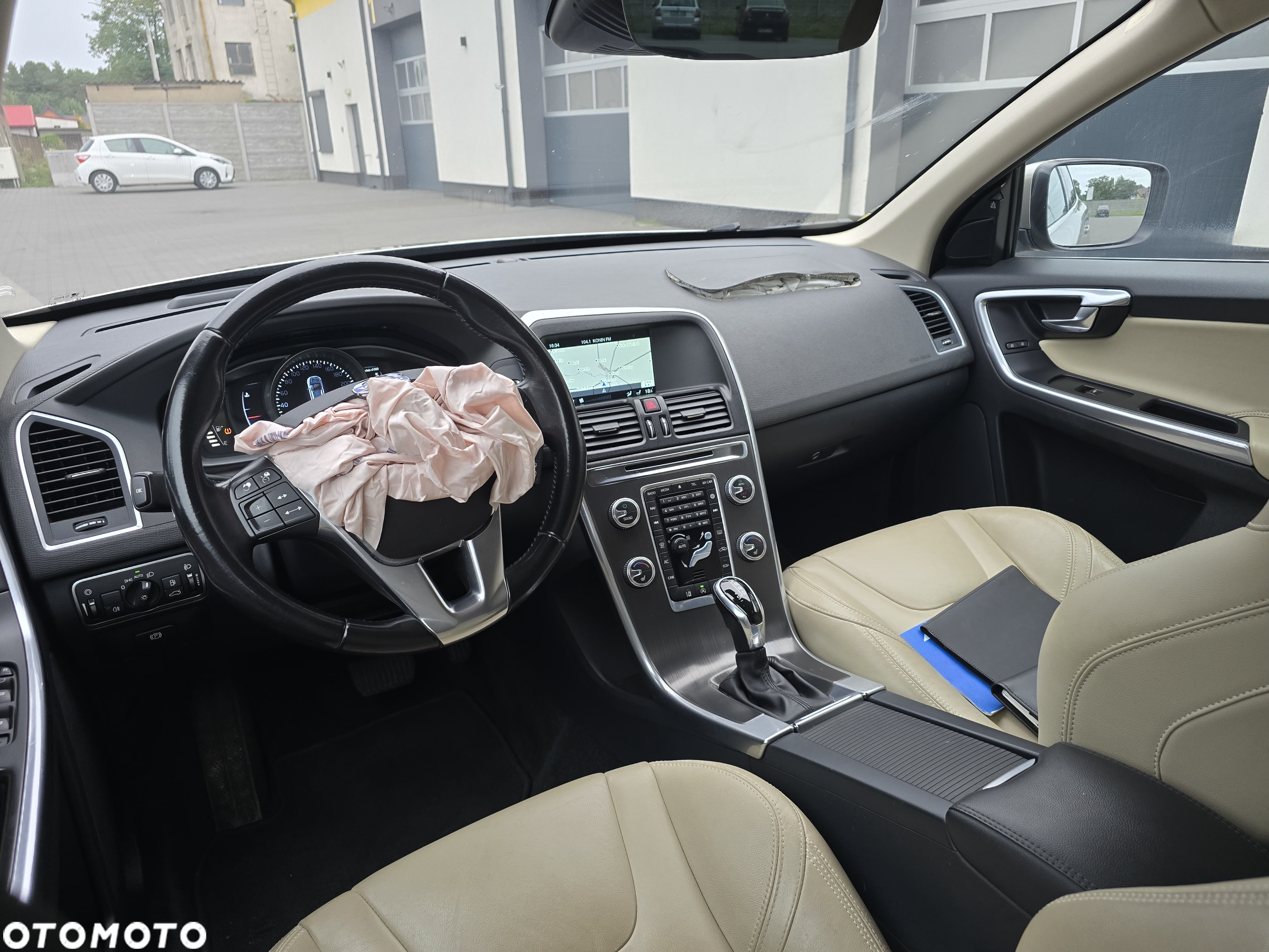Volvo XC 60 D3 Geartronic Momentum - 23