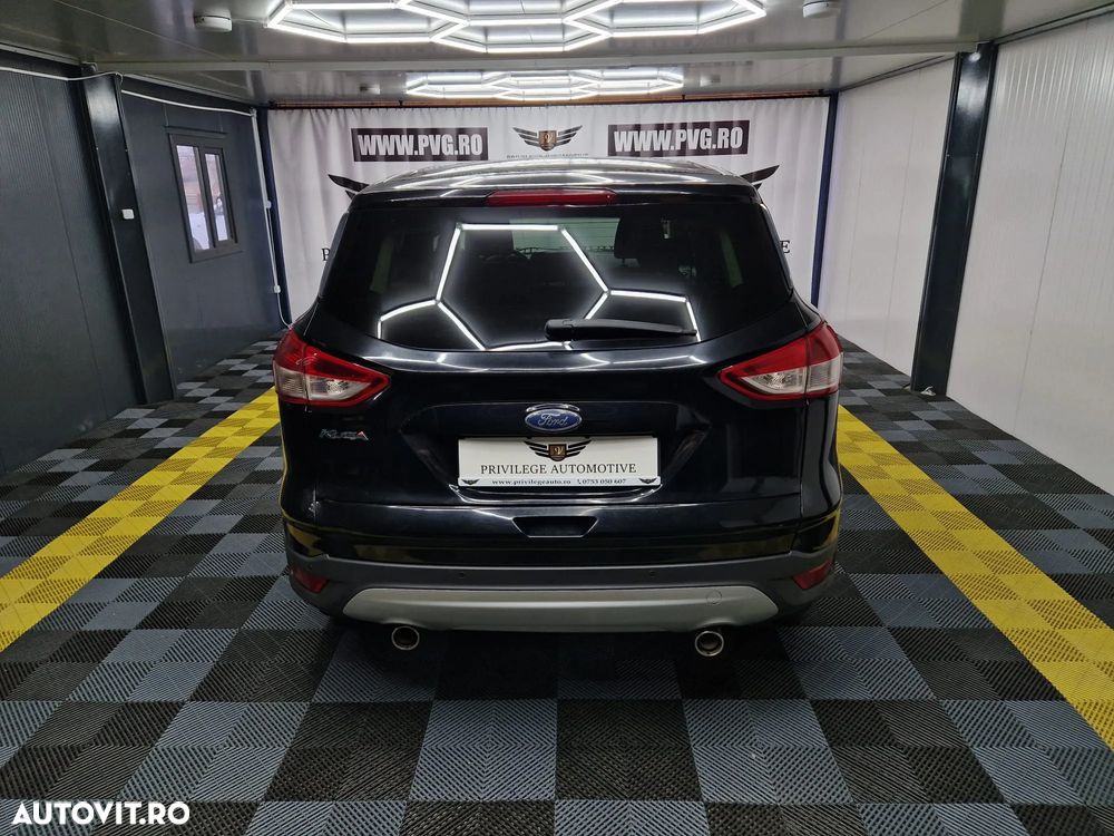 Ford Kuga 2.0 TDCi 4WD Powershift Trend - 6