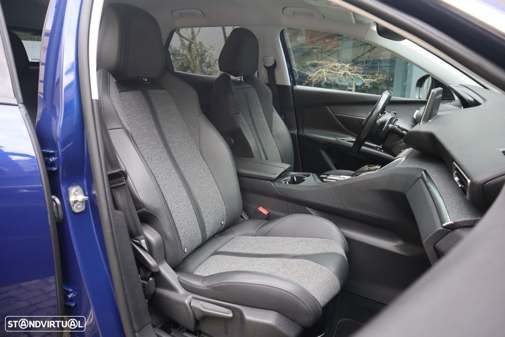 Peugeot 3008 1.5 BlueHDi Allure EAT8 - 26