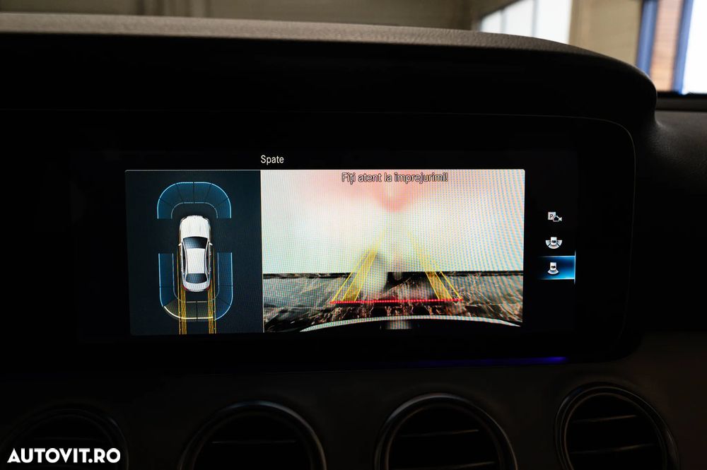 Mercedes-Benz E 300 9G-TRONIC AMG Line - 14