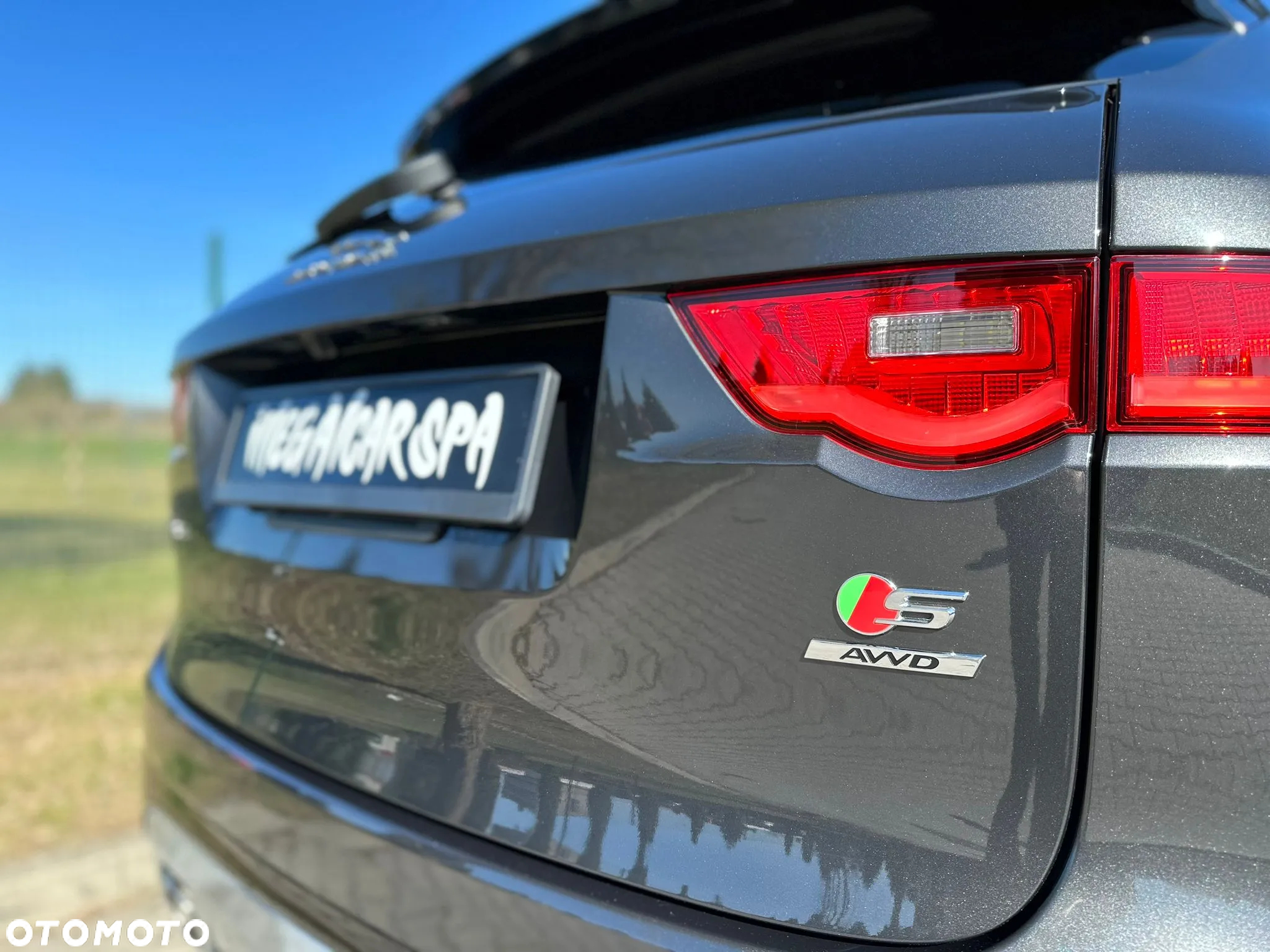 Jaguar F-Pace 3.0 V6 AWD S - 8