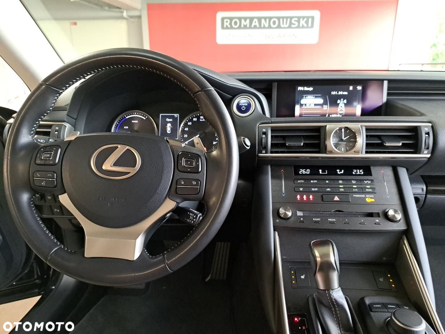 Lexus IS - 18