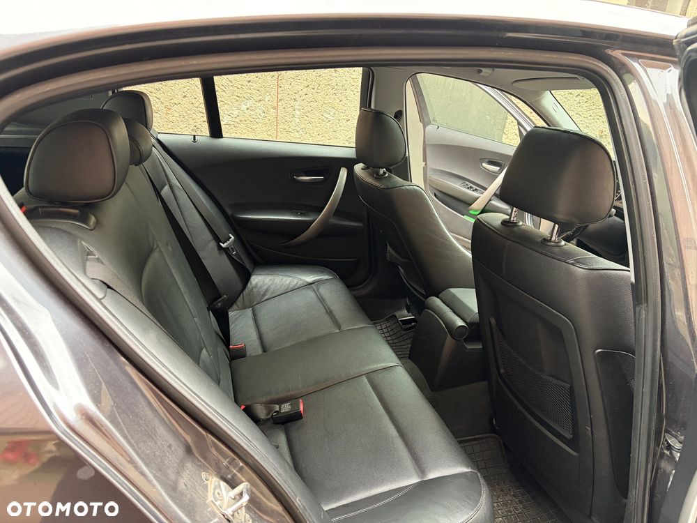 BMW Seria 1 - 18