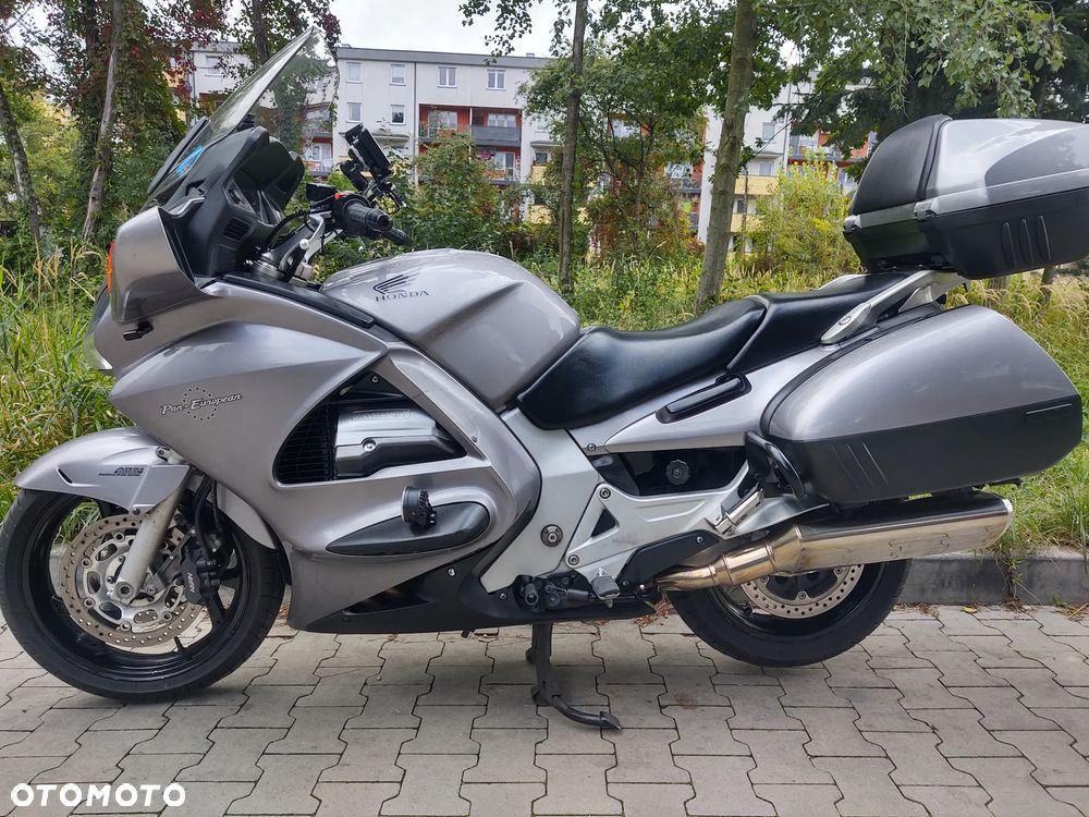 Honda ST - 19
