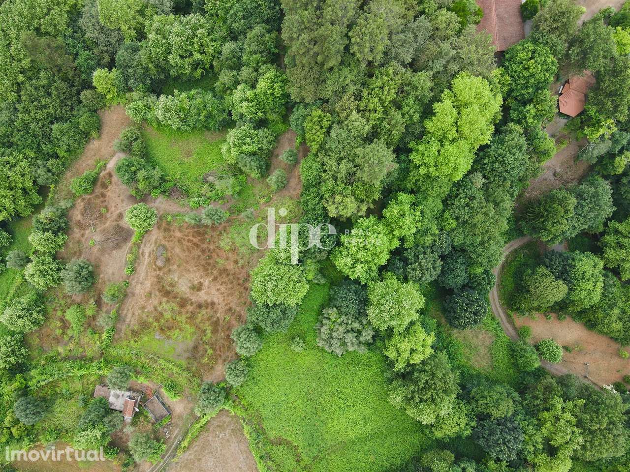 Terreno com 13.714 m2 situado no Gerês. - Grande imagem: 5/12
