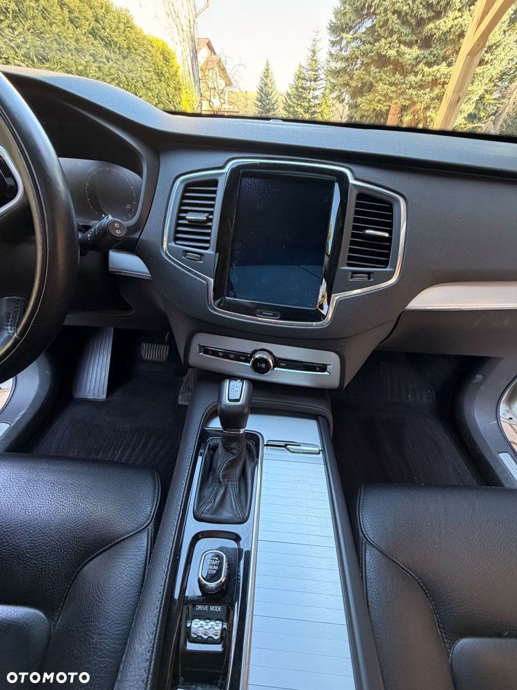 Volvo XC 90 T6 AWD Geartronic Momentum - 9