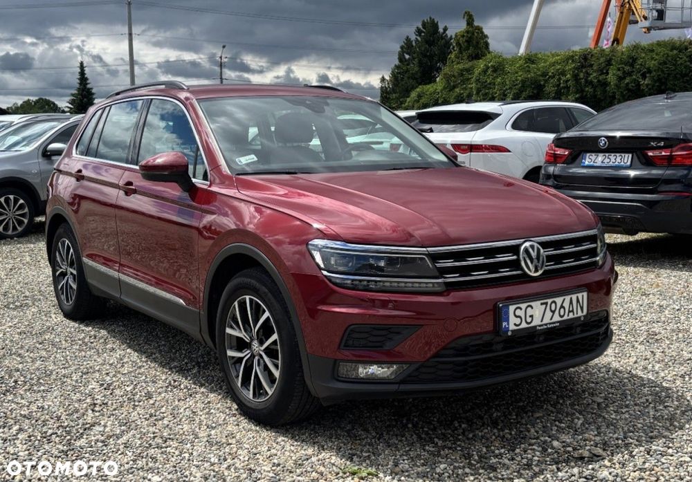 Volkswagen Tiguan - 11