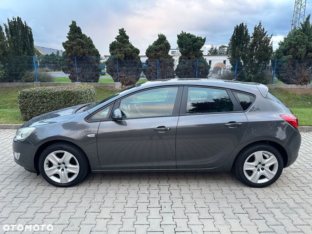 Opel Astra 1.4 - 3