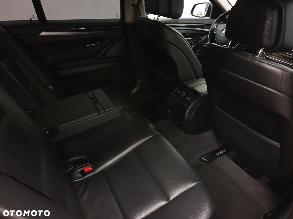 BMW Seria 5 520d Sport-Aut - 25