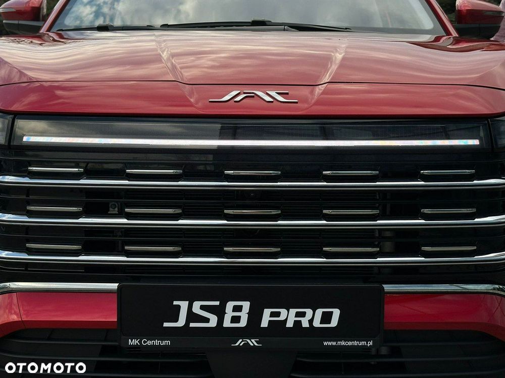 JAC JS8 - 13