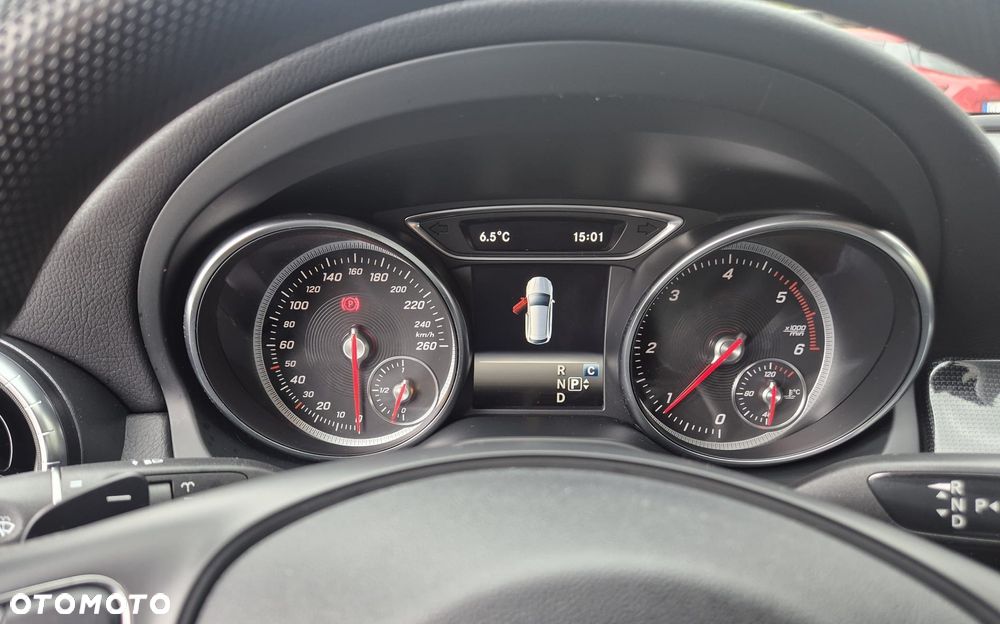 Mercedes-Benz CLA 180 d 7G-DCT - 13
