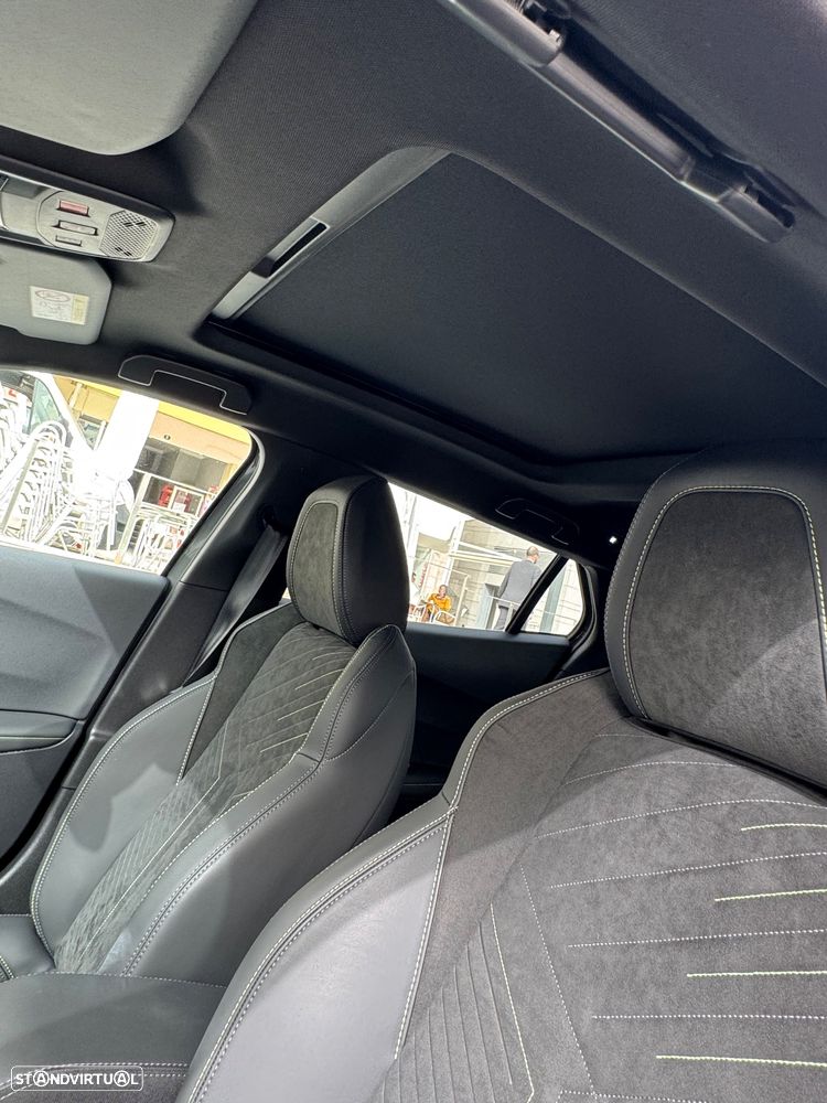 Peugeot e-2008 54 kWh GT - 22