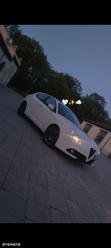 Alfa Romeo Giulietta 1.6 JTDM 16V - 5