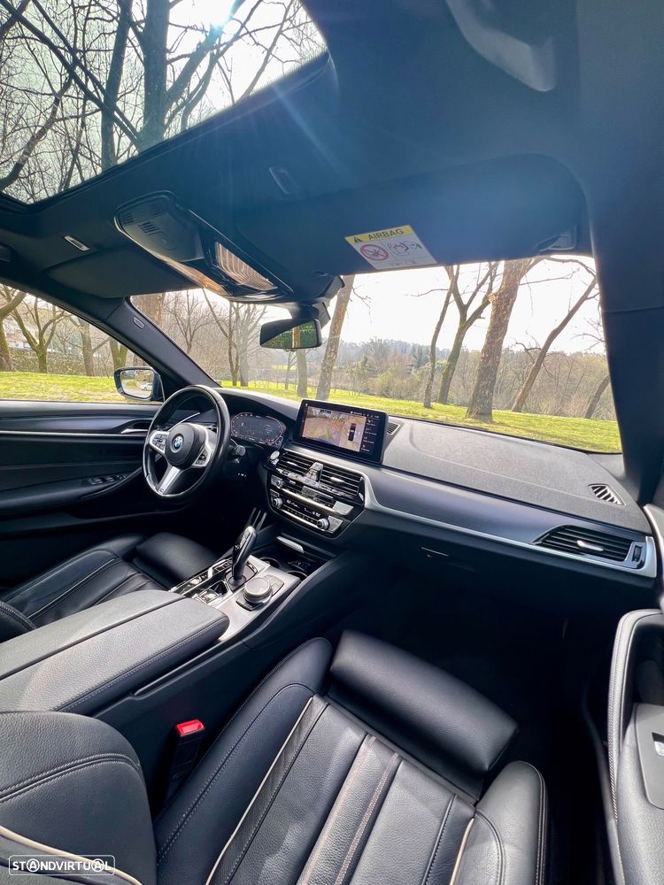 BMW 530 e Pack Desportivo M - 22
