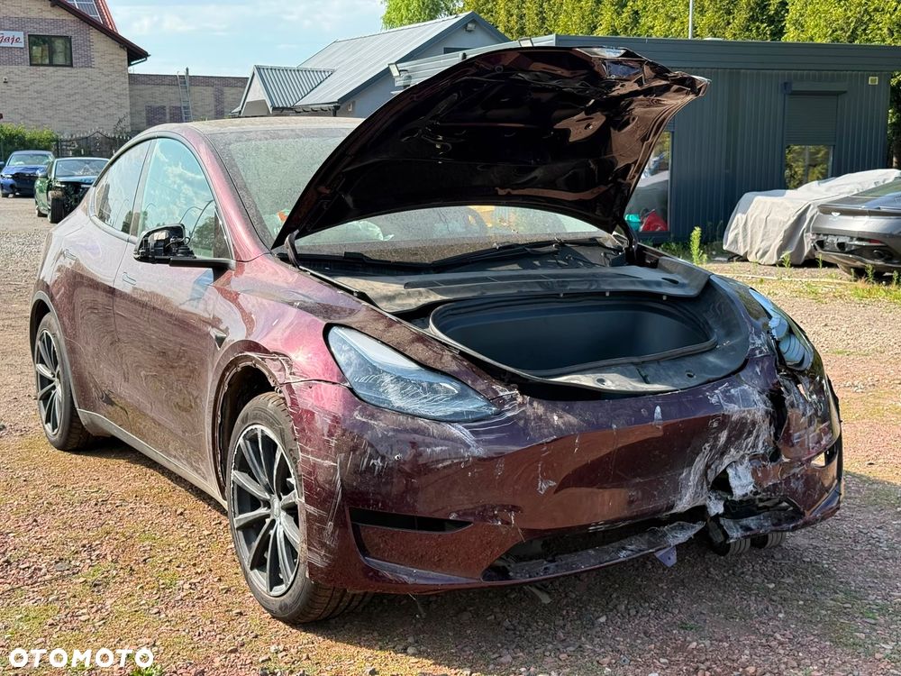 Tesla Model Y Long Range RWD - 4