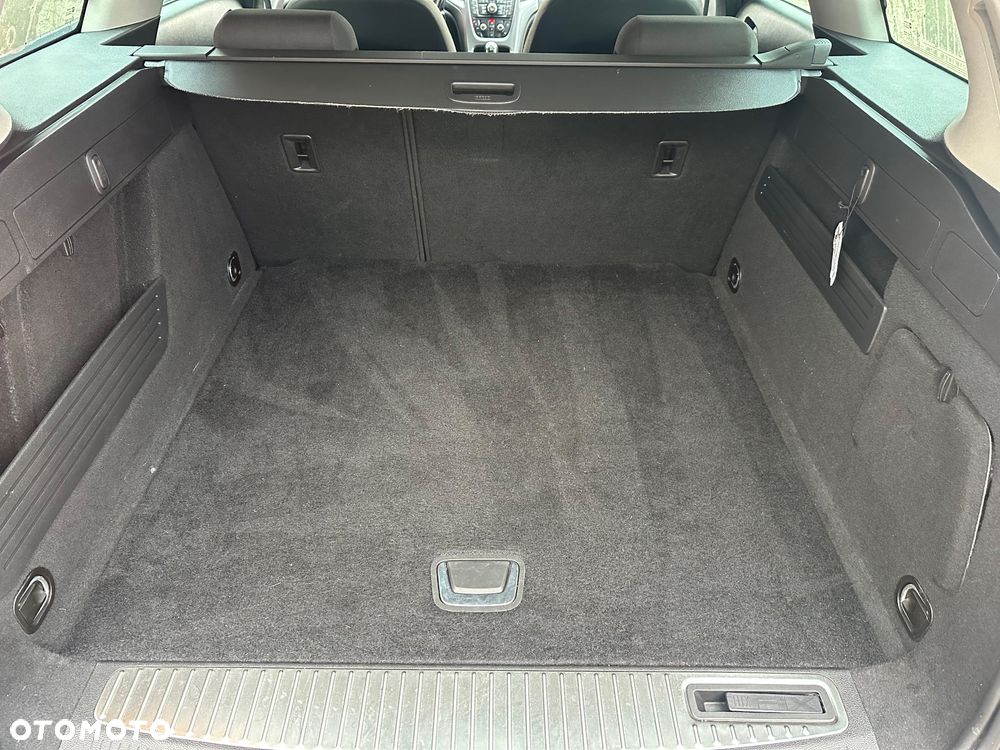 Opel Astra 1.4 Turbo - 12