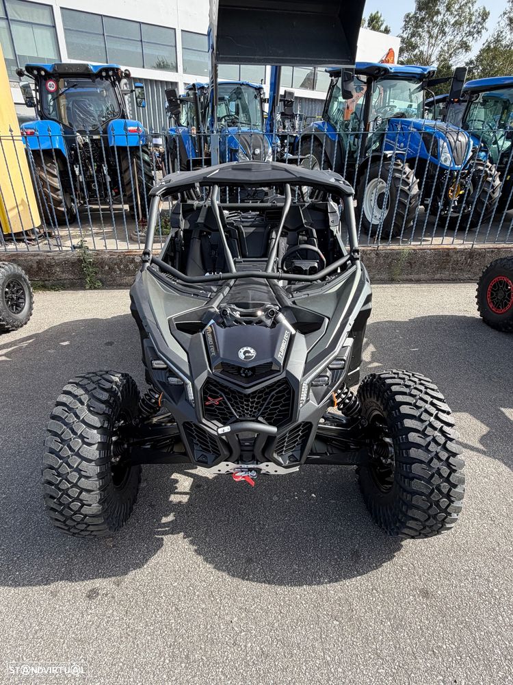 Can-Am Maverick X3 X RC TURBO RR - 4