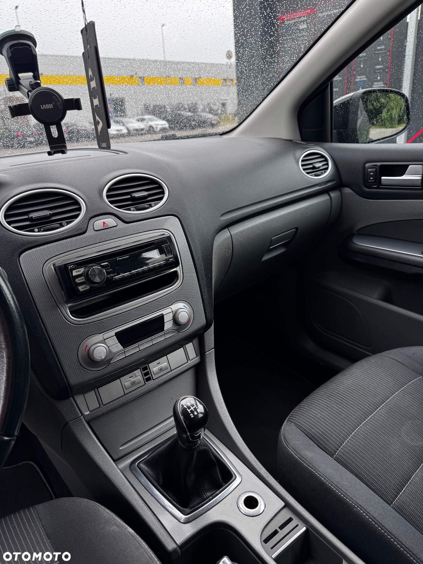 Ford Focus 1.6 16V Titanium - 14