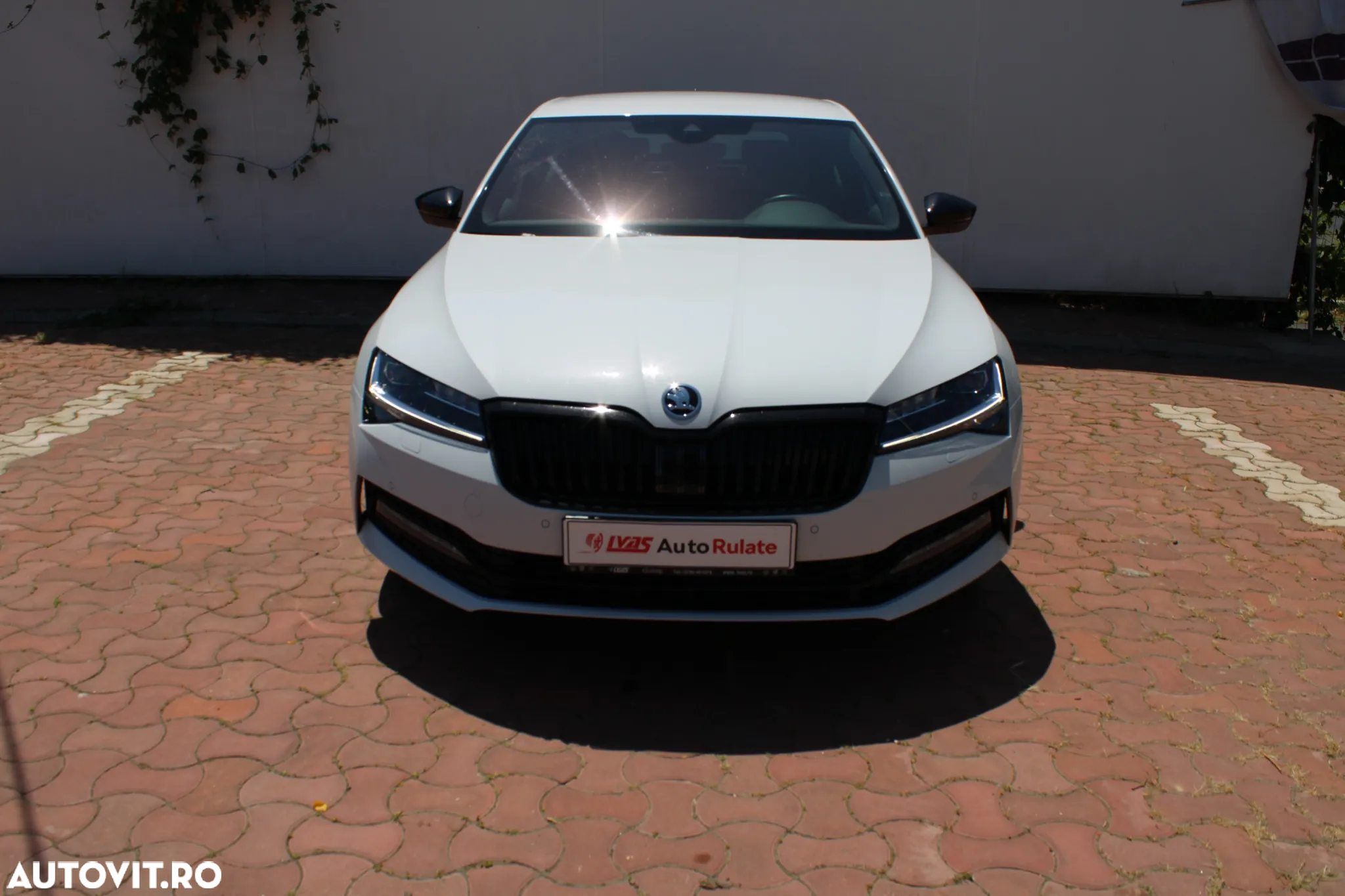 Skoda Superb 2.0 TSI 4X4 DSG Sportline - 9
