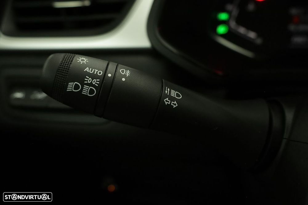 Renault Captur 1.0 TCe Techno Bi-Fuel - 17