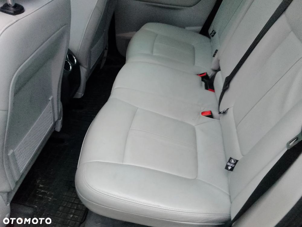 Peugeot 3008 HDi FAP 150 Premium - 8