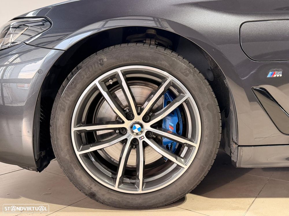 BMW 530 e Pack Desportivo M - 22