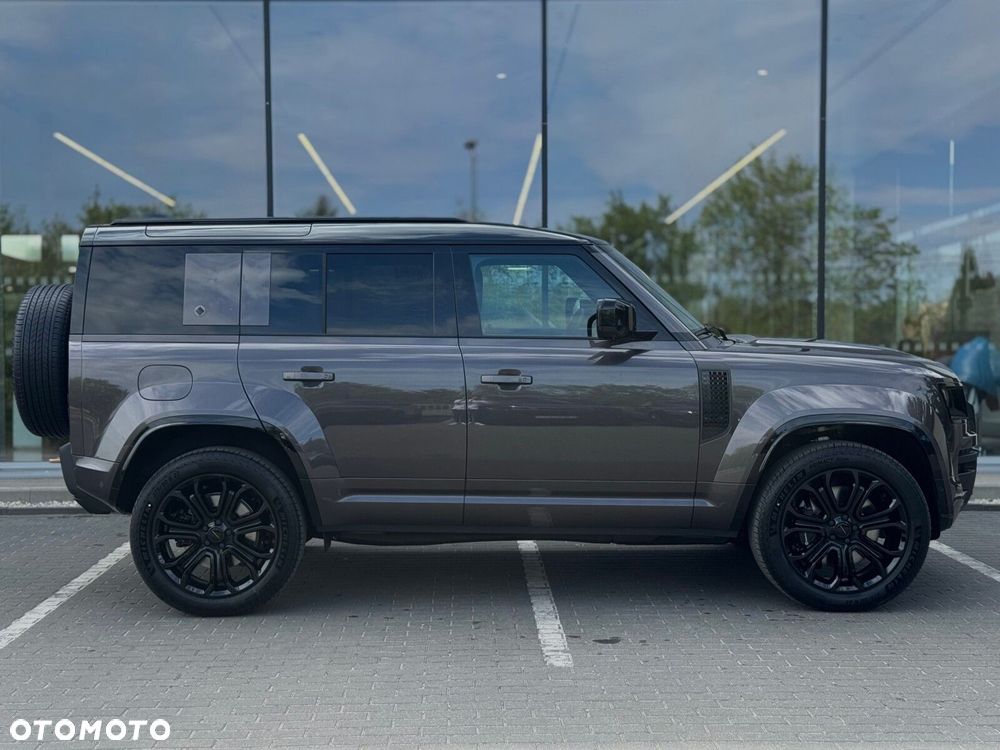 Land Rover Defender - 4