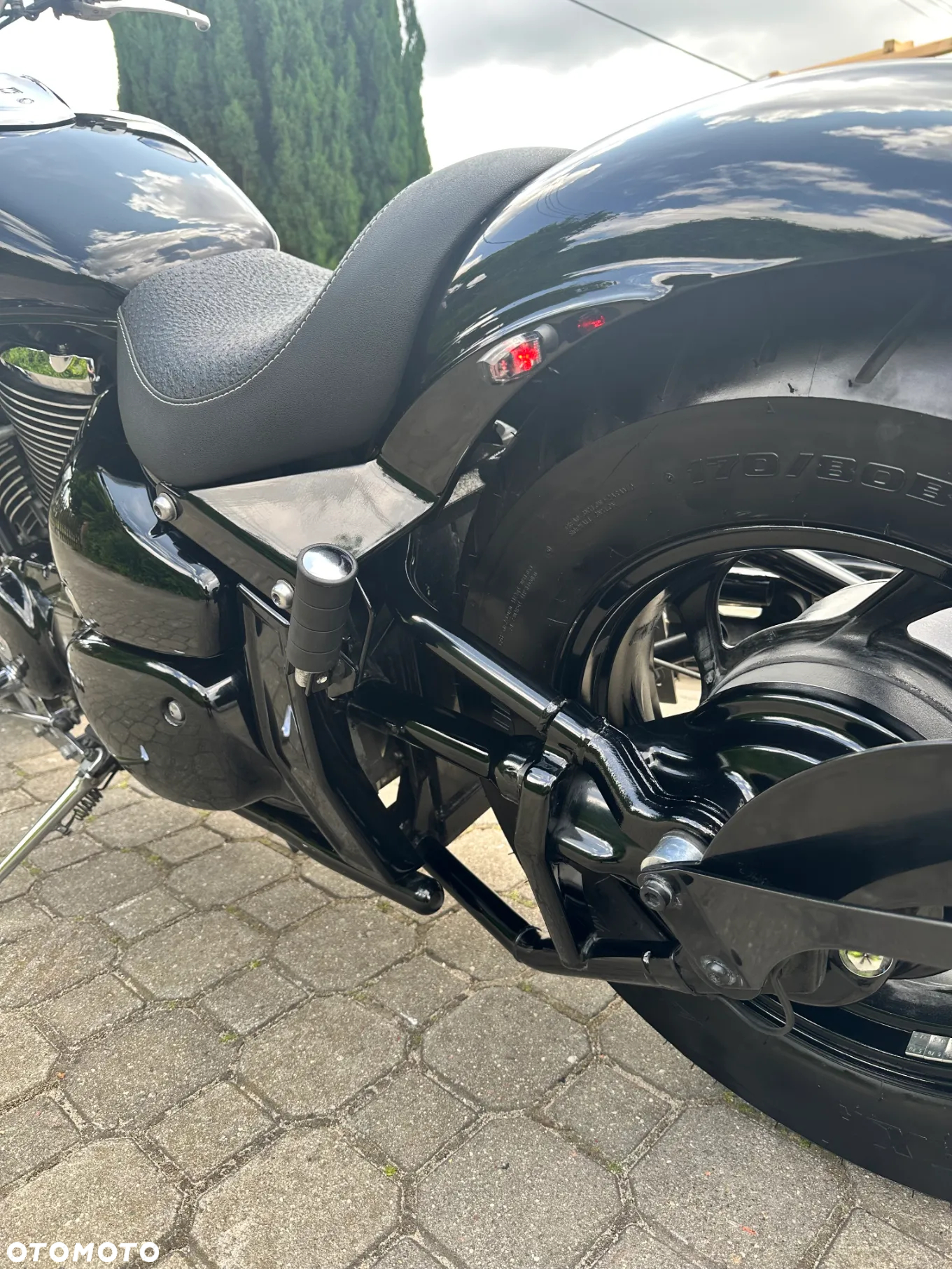 Suzuki Intruder - 13