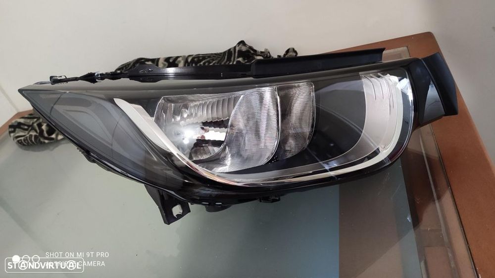 farol direito BMW i3 H7 Led com balastro - 10