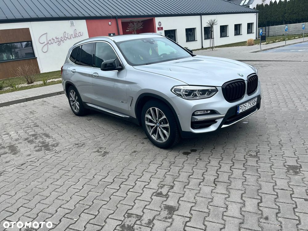 BMW X3 xDrive30i Luxury Line - 3