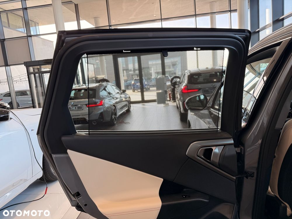 BMW X3 20 xDrive - 18