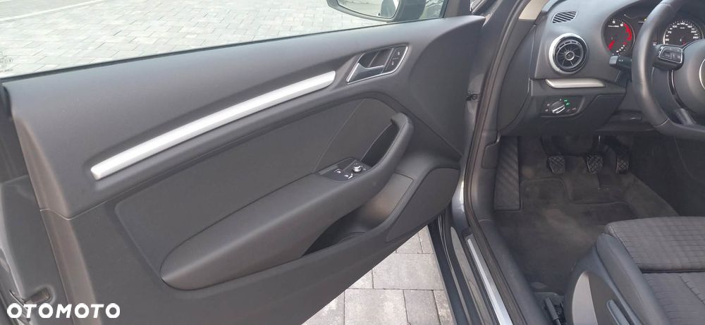 Audi A3 3-drzwiowe 1.4 TFSI Ambition - 12