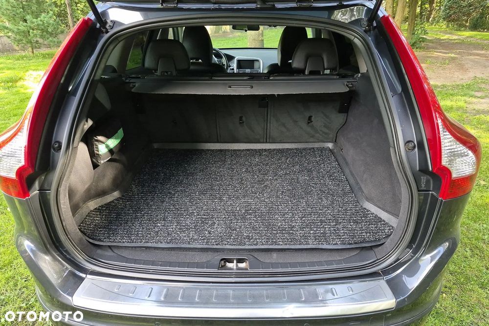 Volvo XC 60 D3 Momentum - 5