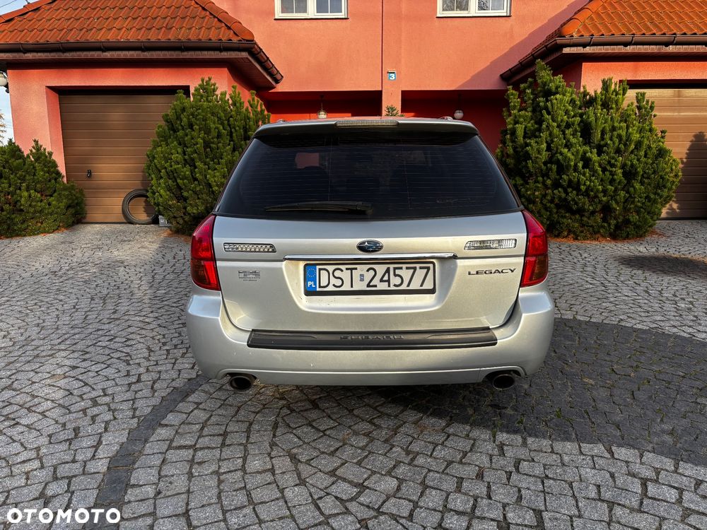 Subaru Legacy - 18