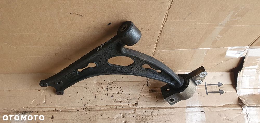 Wahacz lewy przód przedni VW Touran 1K0407153G - 2