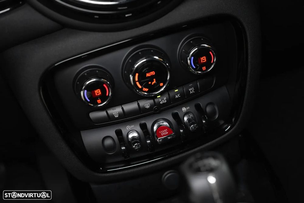 MINI Clubman One D - 23