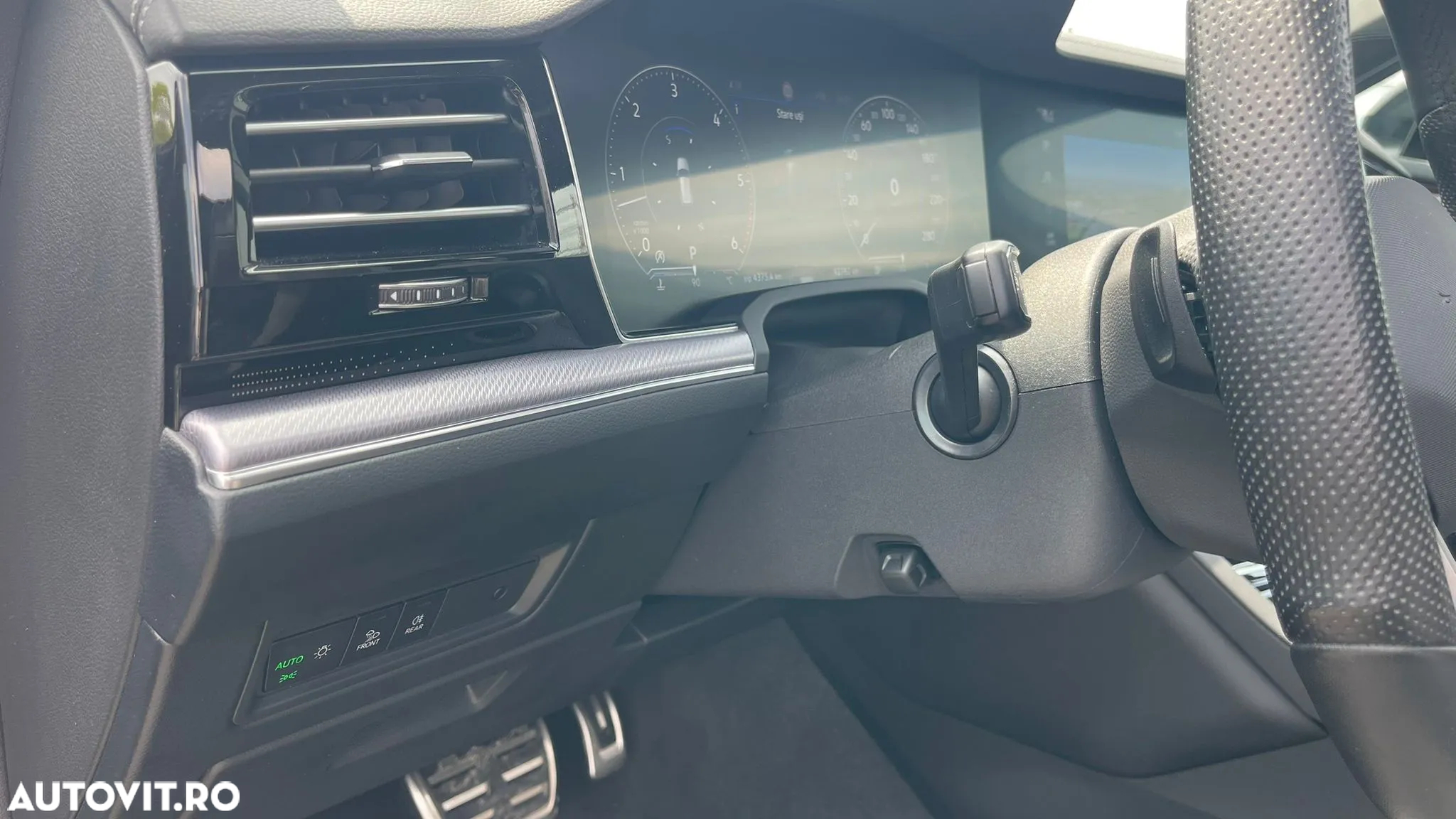 Volkswagen Touareg V6 TDI R-Style - 23
