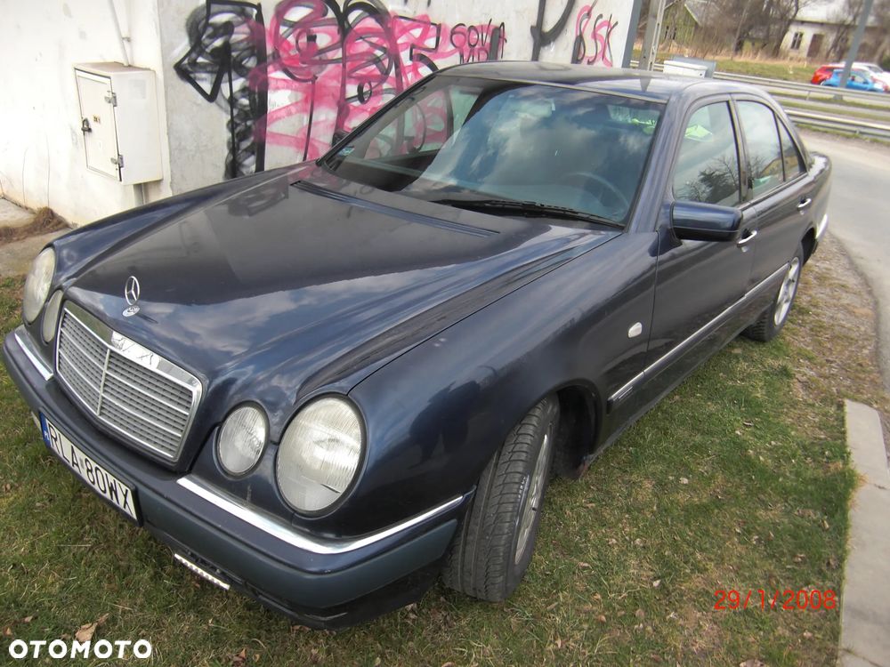 Mercedes-Benz Klasa E - 3