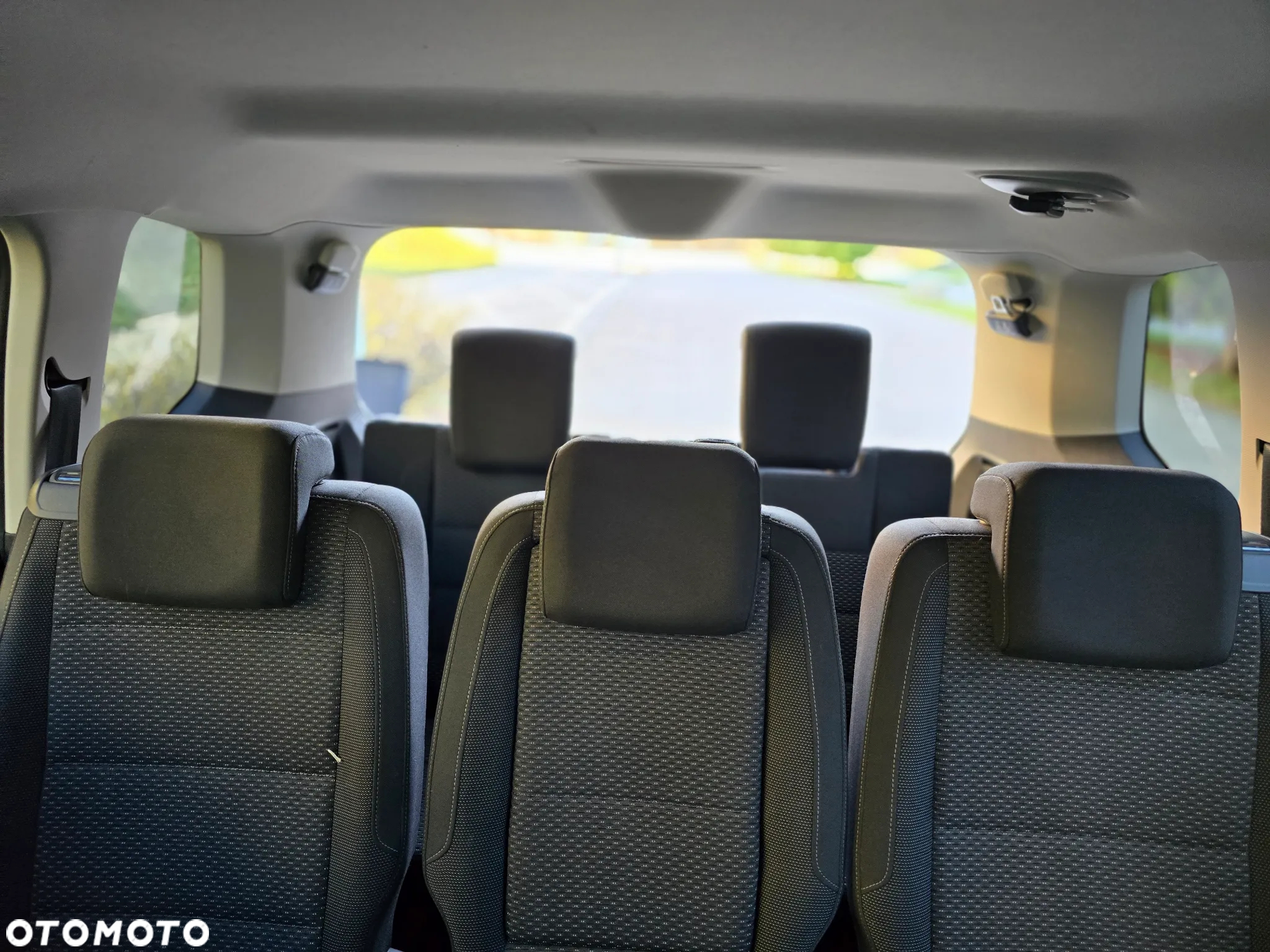 Volkswagen Touran 1.5 TSI EVO Comfortline - 6