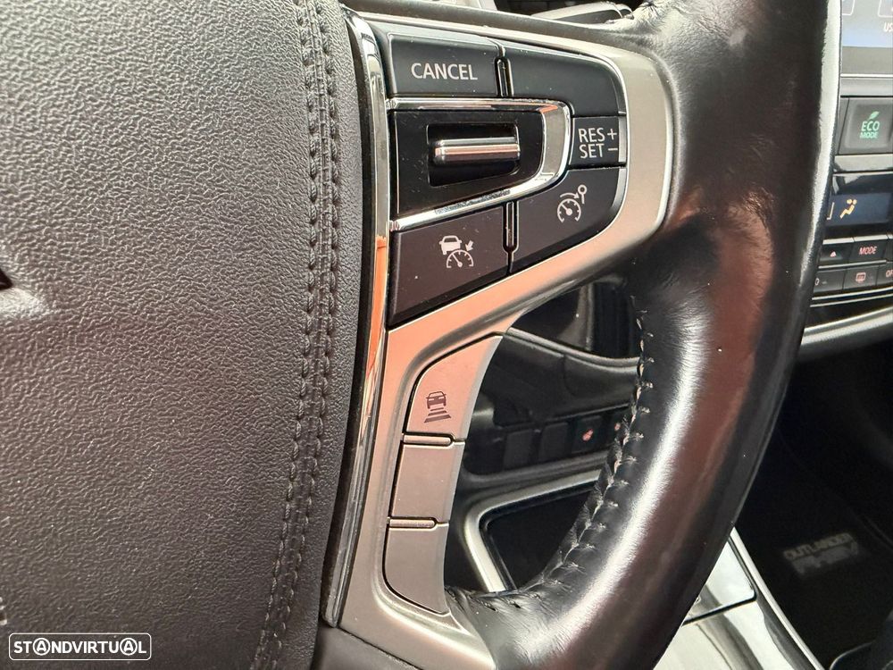 Mitsubishi Outlander 2.0 Instyle Navi - 15