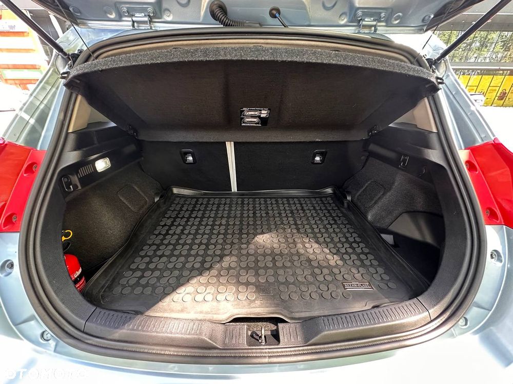 Toyota Auris - 14
