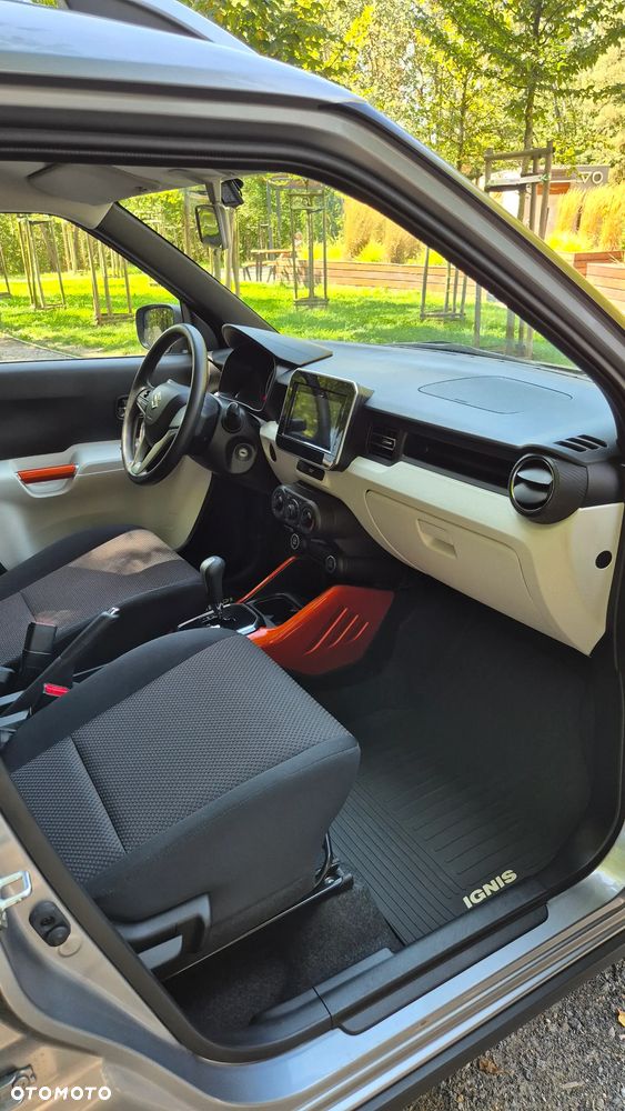 Suzuki Ignis 1.2 Premium AGS - 12